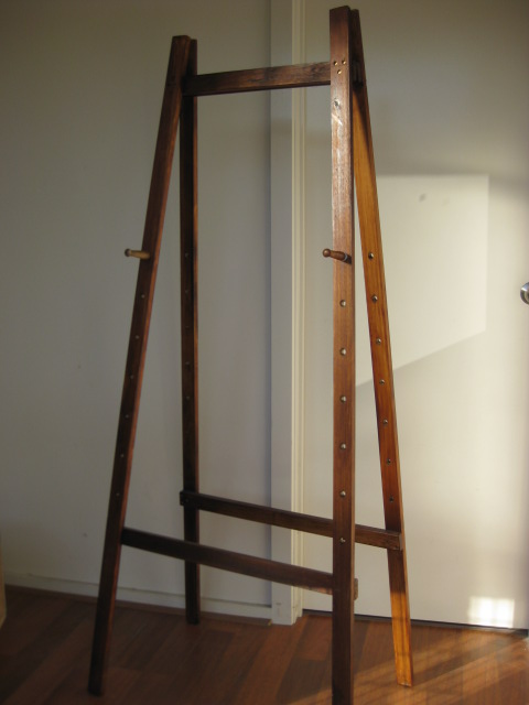 EASEL, Stained Timber w Adjustable Pegs